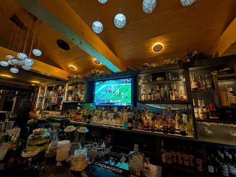 Eleven XI Cocktail Lounge, Ocean Springs