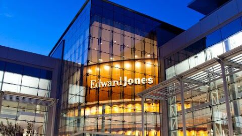 Edward Jones - Financial Advisor: Daniel E Flanders Jr, Ocean Springs