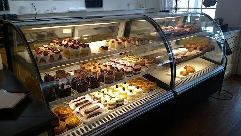 French Kiss Pastries, Ocean Springs