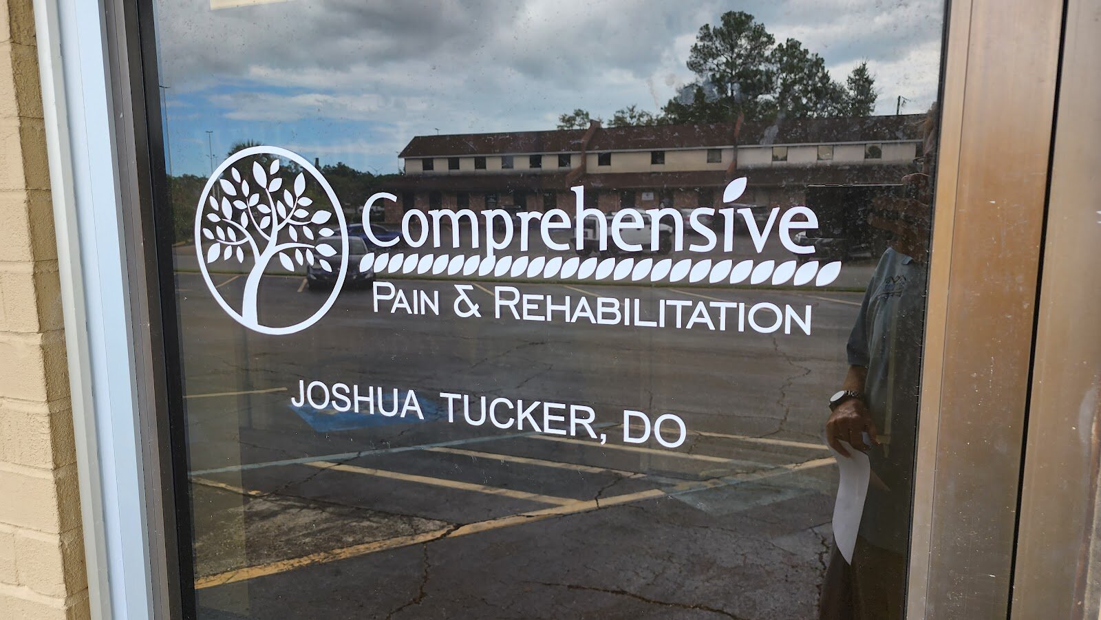 Storefront of Comprehensive Pain and Rehabilitation, Ocean Springs.